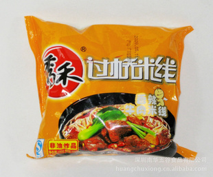 休闲,营养美味,秀禾100g袋装即食过桥米线,香辣牛肉味