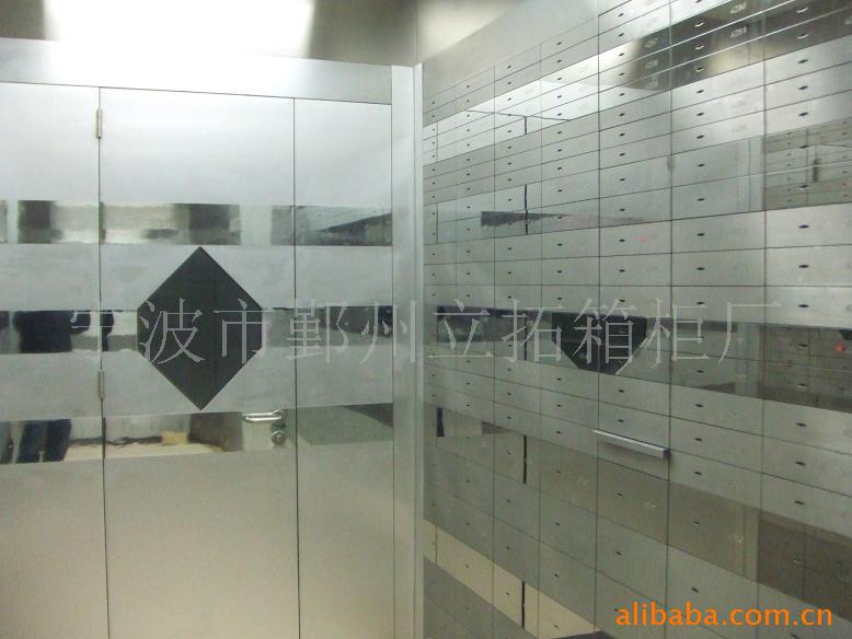 LTά,䱣200