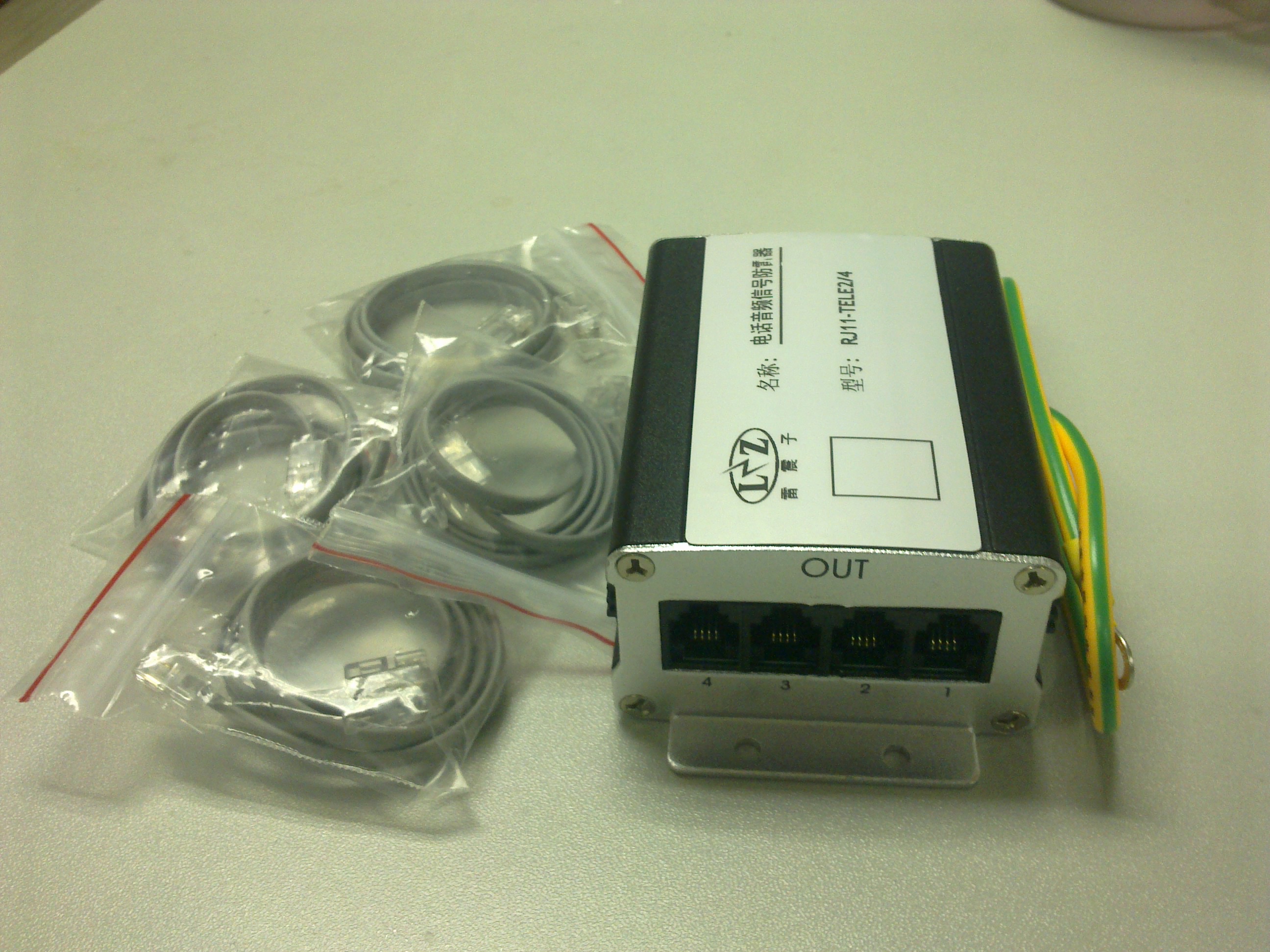 RJ45-100M/2424ӷ