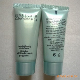 ʫ׷ɹ˪SPF50PA++25ml