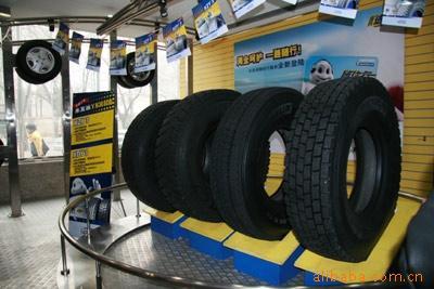 ̥315/80R22.5