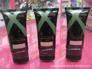 Maxfactor˿ӯؼ۵Һ35mlױЧ͸Ȼ