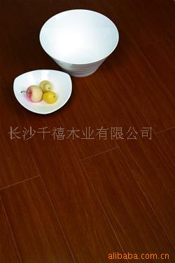 ǿϵذYX143R
