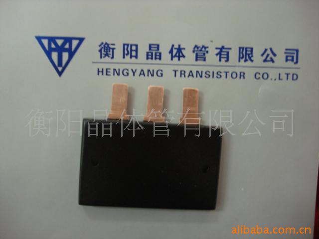 新颖特大功率三极管模块(400W)