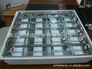 T84X18W4X32WLED