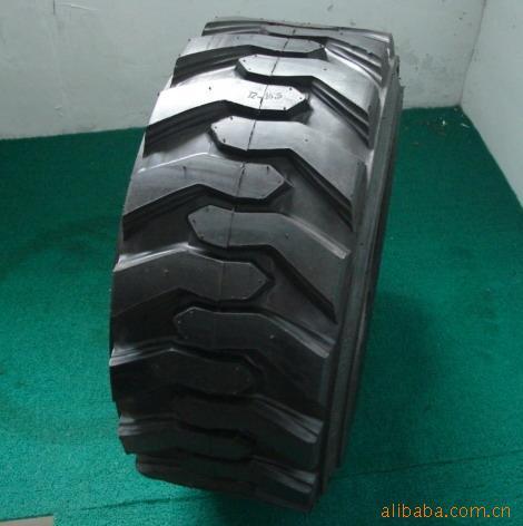 ̥235/75R17.5