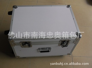 量大从量保各类光源展示箱