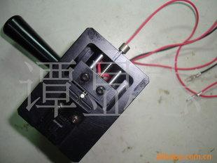 LE豸