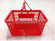 批发超市塑料手提篮、购物篮。