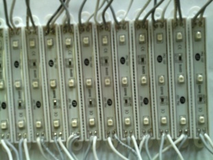 LED37508ˮ͹˥ܴ30000Сʱ