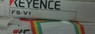 恩士(KEYENCE)放大器CZ-V1光纤放大器FS-V1全新原装