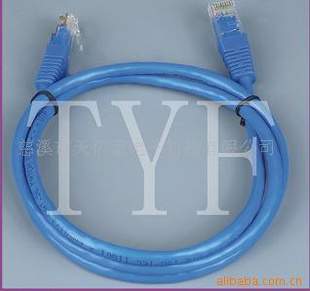 ೤TYF,