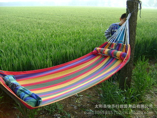 厂家直销彩条帆布、棉布吊床,特价17.8元每个(送2条绑绳)