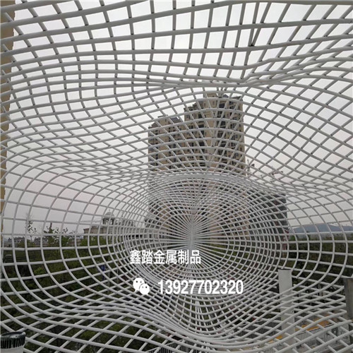编织不锈钢云朵雕塑发光云造型雕塑生命触发的艺术