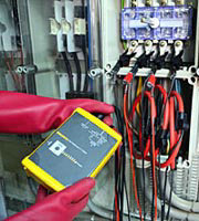 Fluke(»)¼F1740ϵ