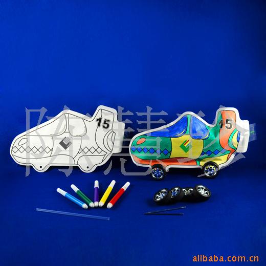 新奇特飞机汽车玩具动物脸谱(图)