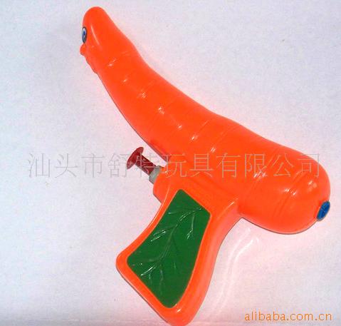 卡通红罗卜水,卡通水果水,新奇特玩具水批发