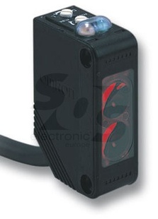 全新欧姆龙(OMRON)反射型光电开关E3Z-R61,E3Z-R81(PNP)保用两年