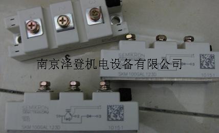 SKM400GAR12T4618A/1200V/IGBT+