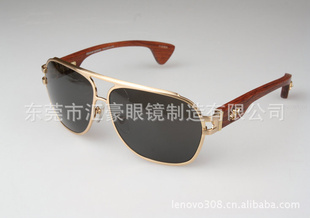克罗心ChromeHeartsTHEBRIWN金属配木腿太阳眼镜