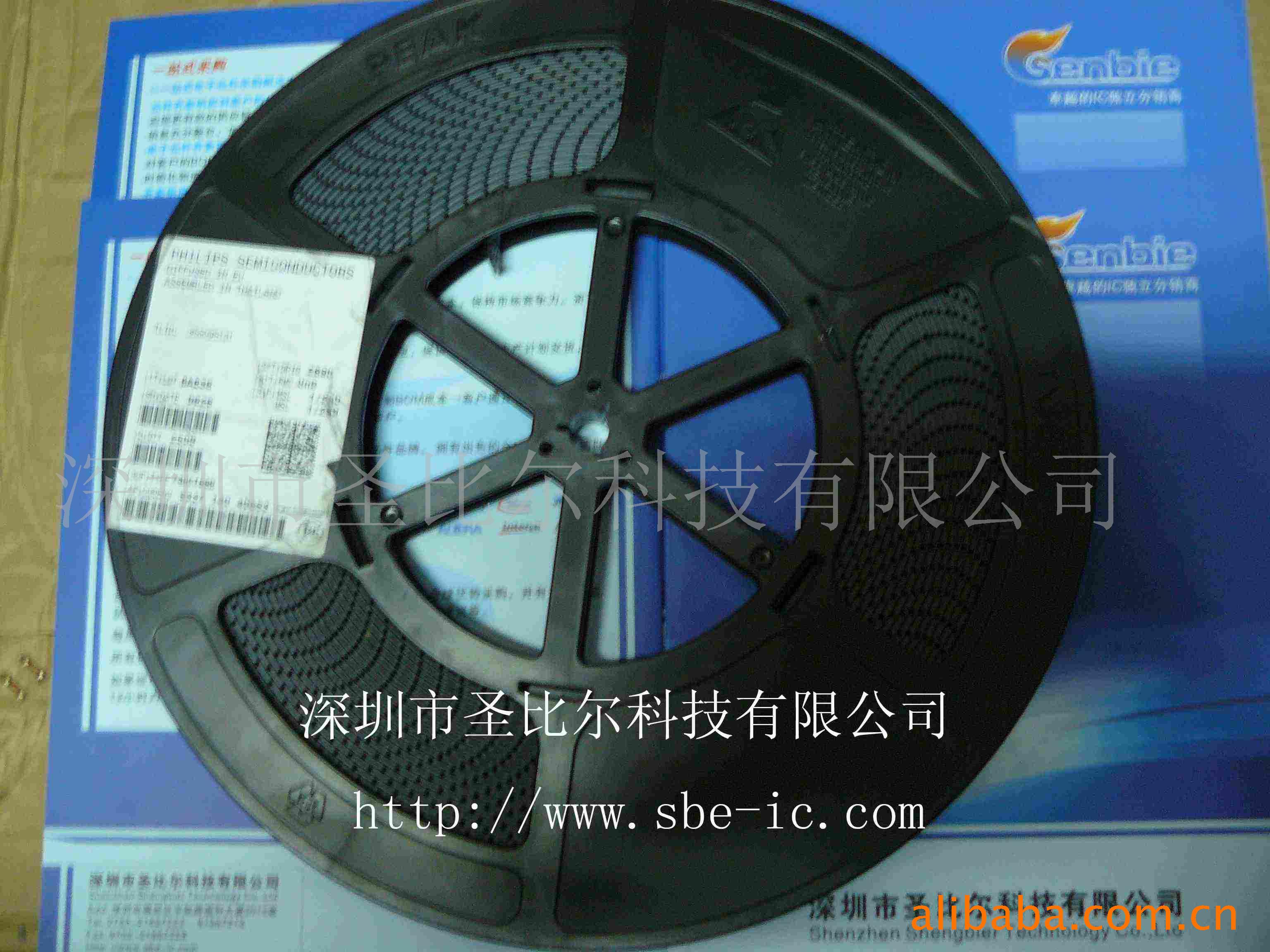 ߼IC74LVC244APW