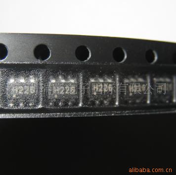 ICɵ·HMC226ETR