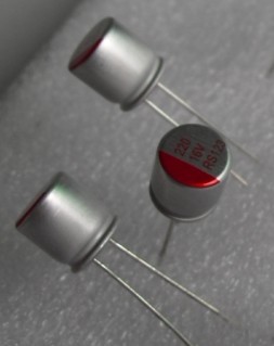 2.5v820uf̬