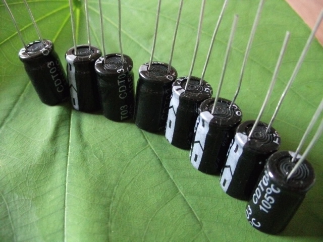 4.7UF/450VƵ