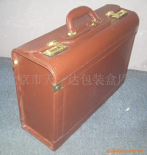 各种旅行箱,航空箱,密码箱,公文箱,酒盒等