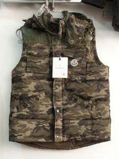 2011¿MONCLER