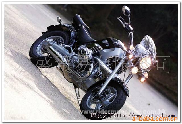 ĦгR1200C
