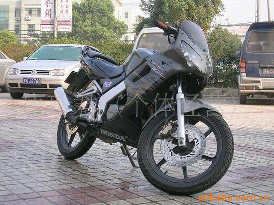 ۱CBR150R
