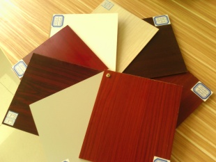 MDFŰ900*2100*2.7mm