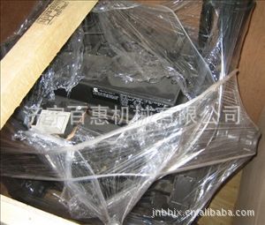 一级销售原装小松4D102发动机配件