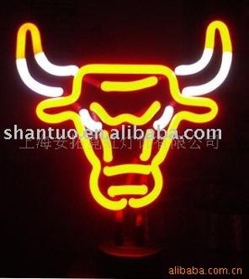 BULLneonsculpture