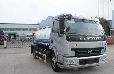 跃进帅虎洒水车价格、8方多功能洒水车厂家直销