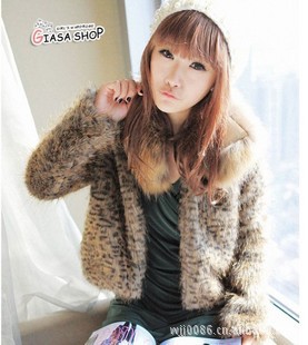 2A02A5035#款日单原款2011秋冬新豹纹大翻领修身短皮草