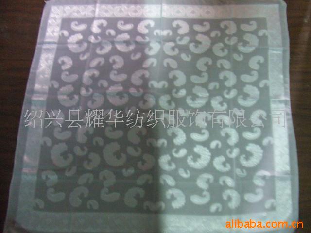 提花披肩丝巾