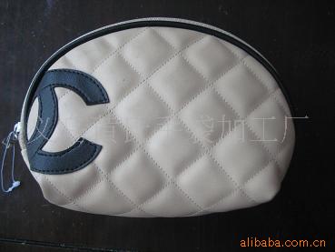 СǮ