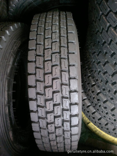 295/80R22.5̥