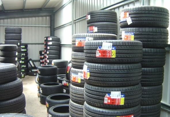 ɾ̥205/60R15