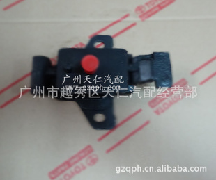 HILUXVIGOŽ/ENGINEMOUNTS