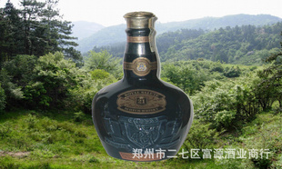 KTV夜场黑方洋酒夜总会芝华士礼泡