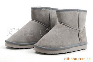 UGG5854ŮѩѥóЬ