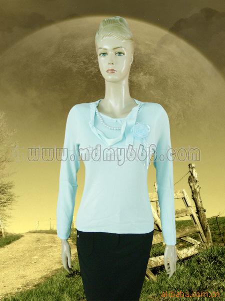 批发女式毛衣,女热卖服装,200件混批多款多