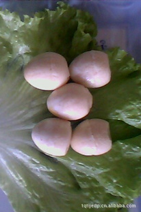 Qӹ