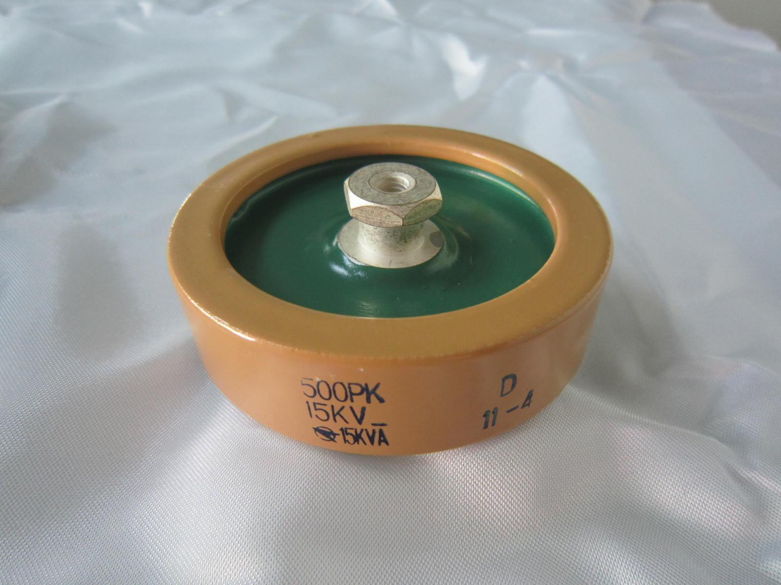 30KV100Pf͵