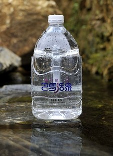 Ȫˮ4.7L*4Ͱ