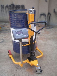 500kgֶҺѹƶͰӣ߶ȿɵʽͰӣ300kgͰ