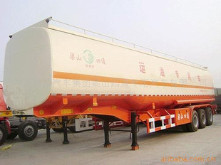 运油半挂车(型号:LST9401GYY)梁山挂车